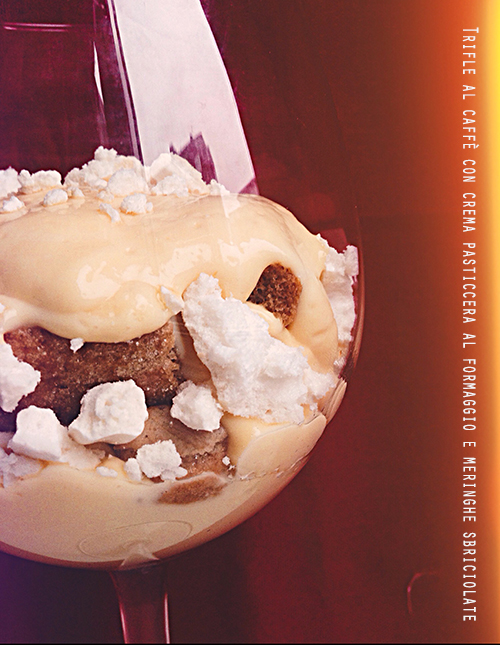 Trifle Al Caffe Con Crema Pasticcera Al Formaggio E Meringhe Sbriciolate Angelina Food And Travel